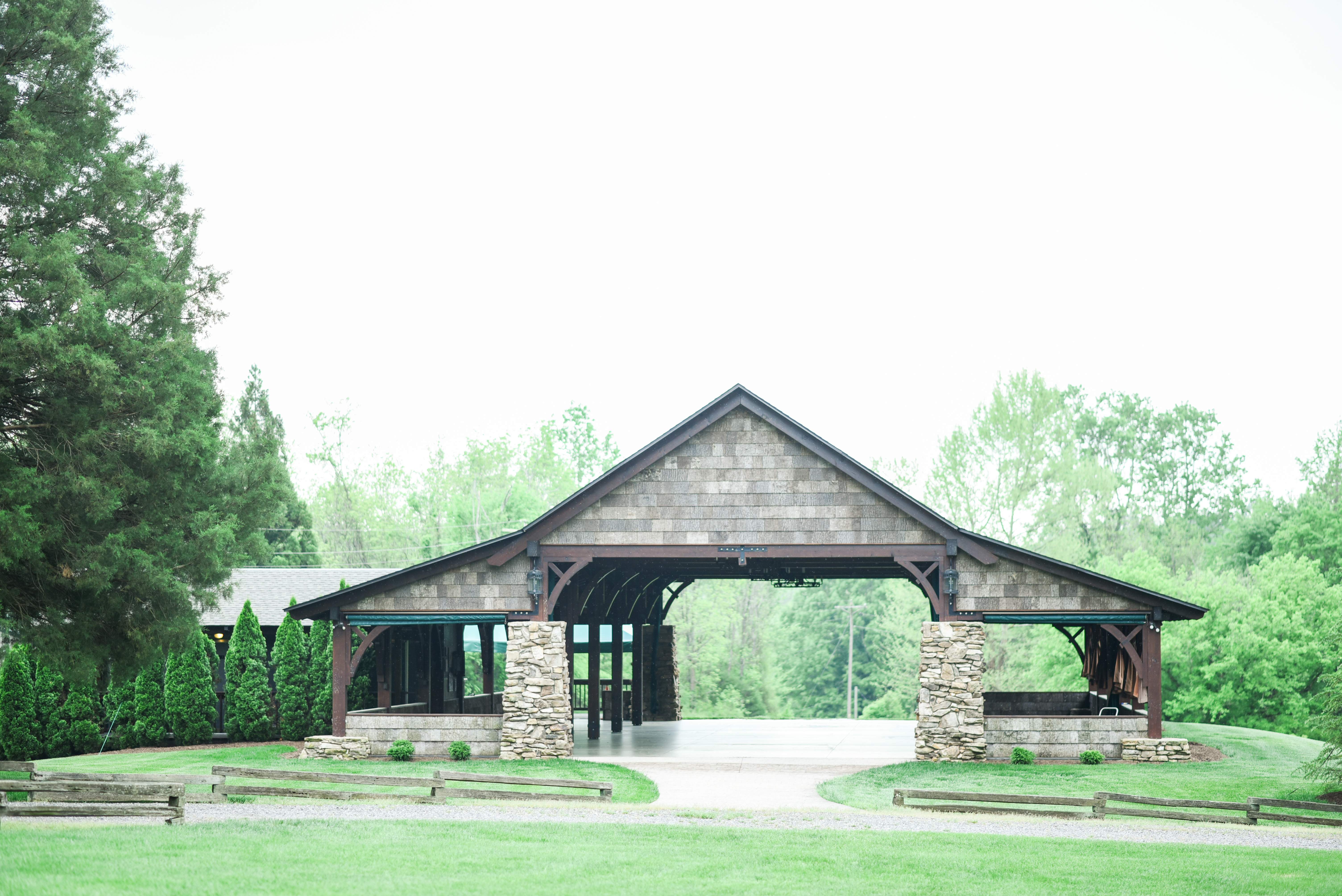 Green Gables Farms outdoor wedding venue near Charlotte NC