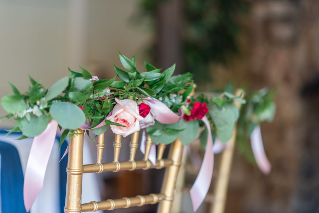 Roanoke Country Club Wedding details; roses; wedding flowers