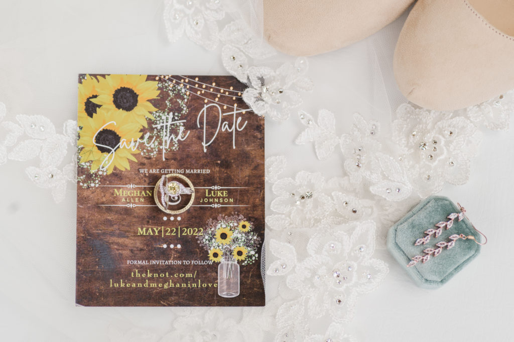 Wedding Day details; wedding invitations